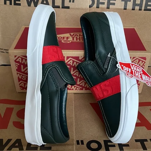 Vans Classic Slip-On W Leather &amp; Webbing Scarabred WMNS