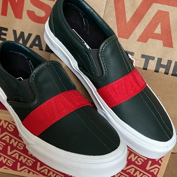 Vans Classic Slip-On W Leather &amp; Webbing Scarabred WMNS