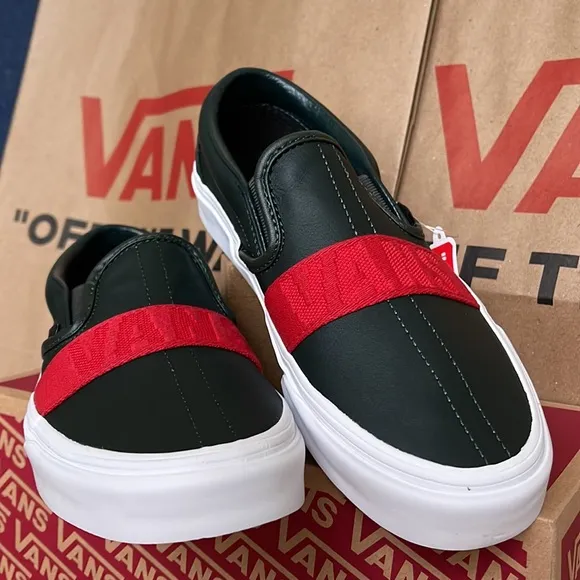 Vans Classic Slip-On W Leather &amp; Webbing Scarabred WMNS