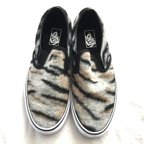 Vans Classic Tiger Slip-on Shoes