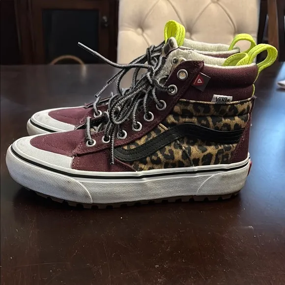 Vans Custom Made Leopard High-Top Sneakers women’s 6.5, men’s 5.0