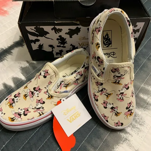 Vans Disney Minnie Mouse Classic slip on kids 12.5
