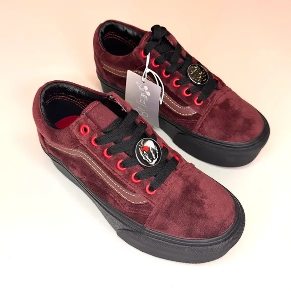 Vans Disney x Old Skool Stackform 'Poison Apple'  sneakers Women’s Size- 5.5