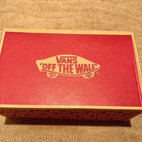🐍VANS Era Platform Animal Embossed Sneakers White  - Size 9 - NWOT🐍