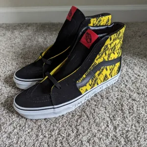 Vans House Of Terror  Sk8-Hi Terror The Shining Mens shoes