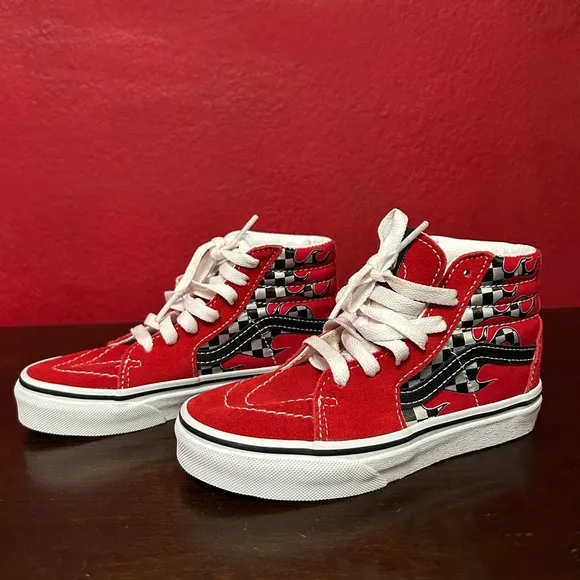 Vans kids Red and white High-Top sk8-hi Sneakers with Flame Design size 12.5 NTW