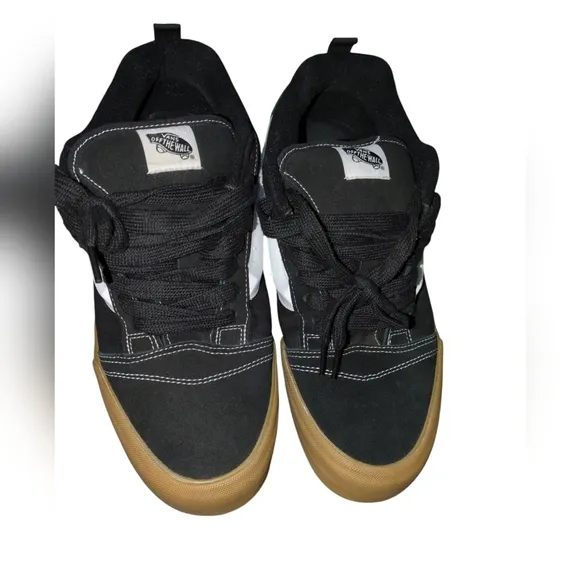 Vans Knu Skool Shoes Black/White/Gum Soles