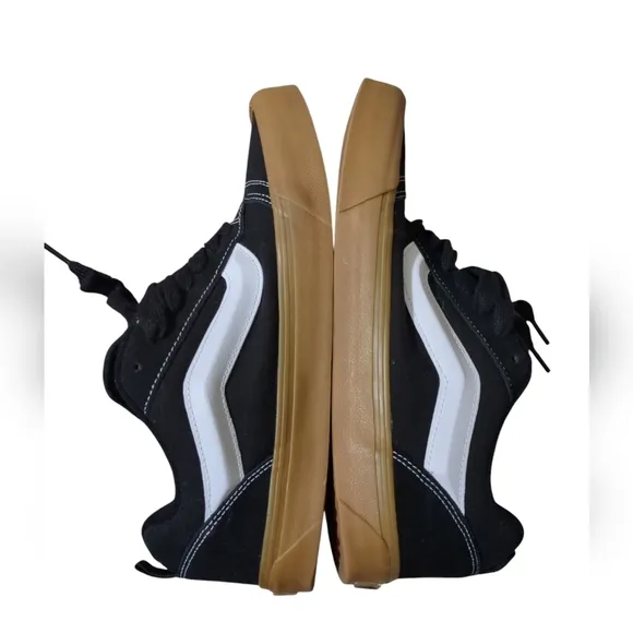 Vans Knu Skool Shoes Black/White/Gum Soles
