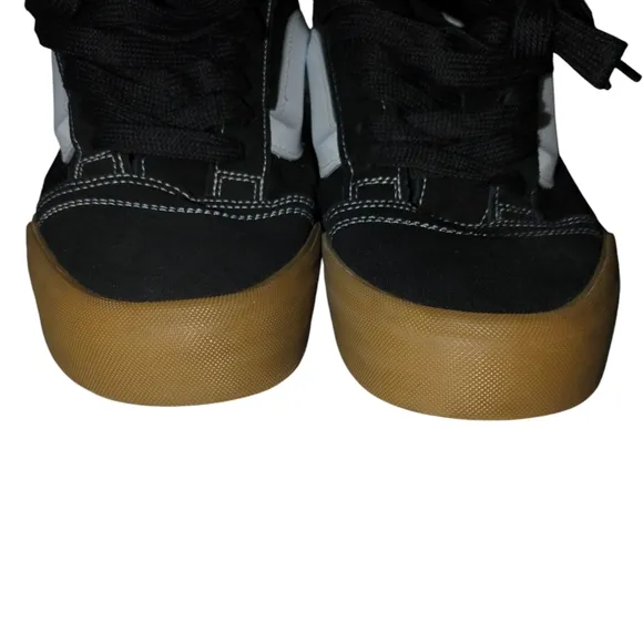 Vans Knu Skool Shoes Black/White/Gum Soles