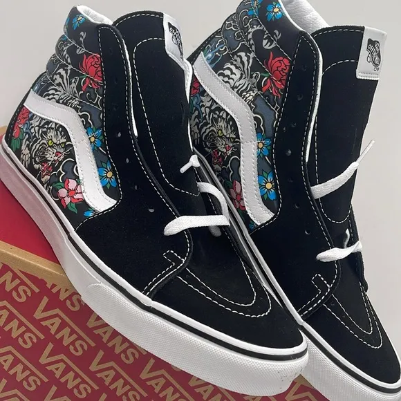 Vans Men’s High-Top Sneakers Sk8-HiTiger Floral Multi/True WhiteVN000BW76GL…