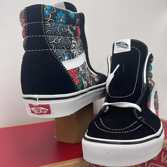 Vans Men’s High-Top Sneakers Sk8-HiTiger Floral Multi/True WhiteVN000BW76GL…