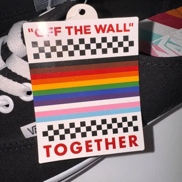 Vans Mens Size 12 Love Is Love Unisex LGBQ Sneakers Rainbow Stripes Canvas Black