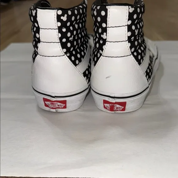 VANS Off The Wall DISNEY X Custom 2018 Mickey Silhouette Polkadots unisex