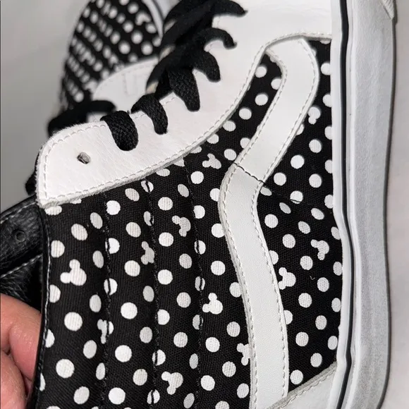VANS Off The Wall DISNEY X Custom 2018 Mickey Silhouette Polkadots unisex
