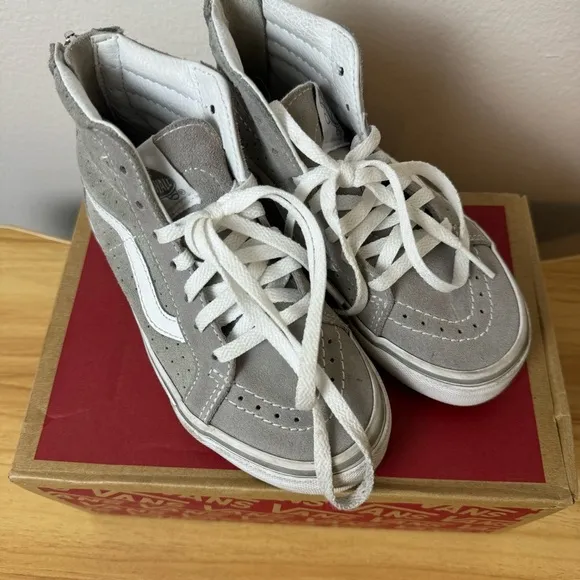 Vans Off The Wall Sneakers Kids 11 Light Gray Suede Hi Top Sk8 Back Zip