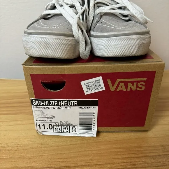 Vans Off The Wall Sneakers Kids 11 Light Gray Suede Hi Top Sk8 Back Zip