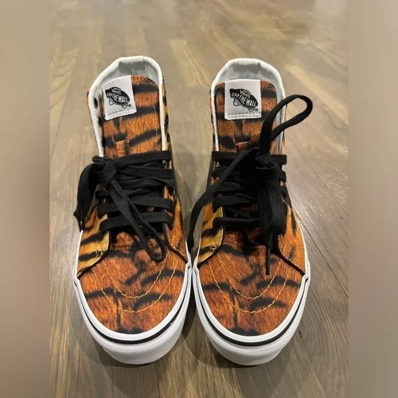 Vans off the wall tiger print high top sneakers size 8.5