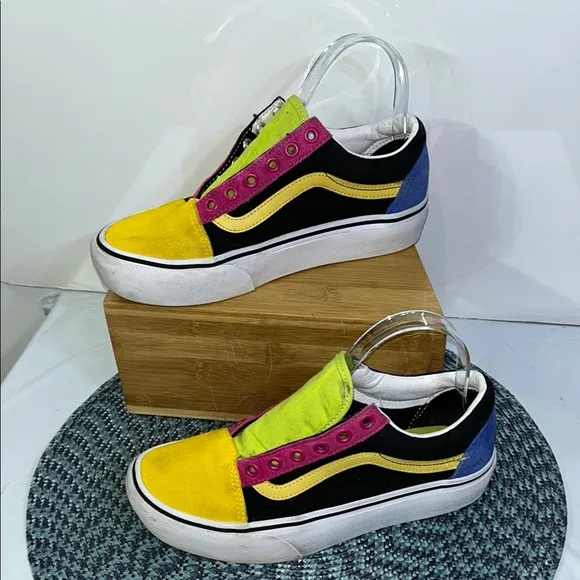 Vans Old Skool Platform Multicolor Slip-On Sneakers (JS6-7)