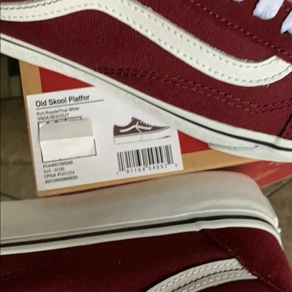 ••VANS OLD SKOOL PLATFORM Port Royale/True White W