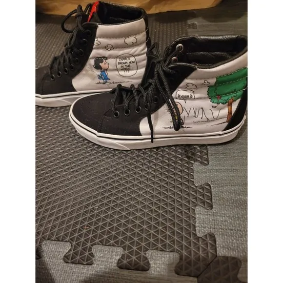 Vans Peanuts X Sk8 High Charlie Kite High Top Sneakers Women 7 Men 5.5