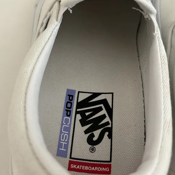 Vans Pop Cush‎ Skateboarding Low White Slip On Shoes Sneakers Mens Size 8.5 NEW
