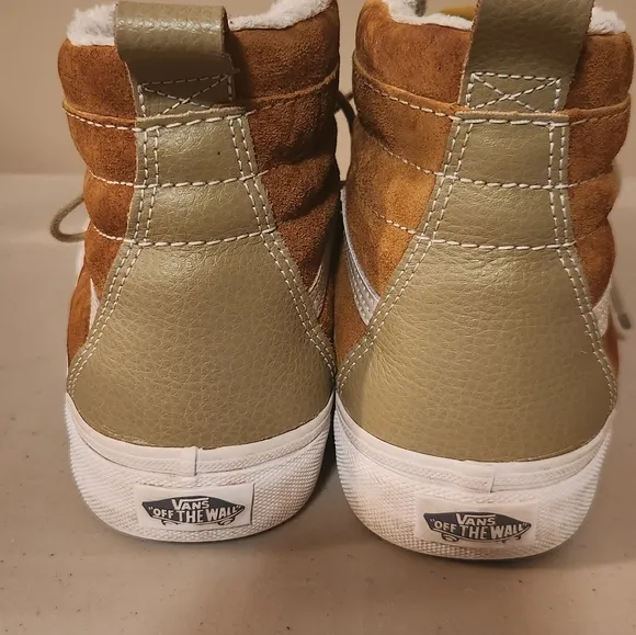 Vans Sk8-Hi MTE Cumin/ Slate Green Men's Size 8  EUC
