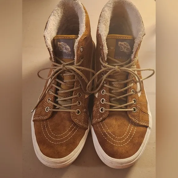 Vans Sk8-Hi MTE Cumin/ Slate Green Men's Size 8  EUC