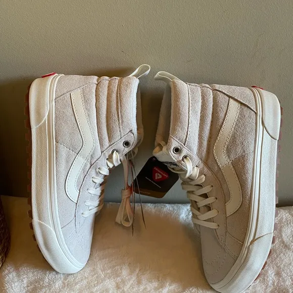 Vans Sk8-Hi MTE Men 5.5/ Women 7