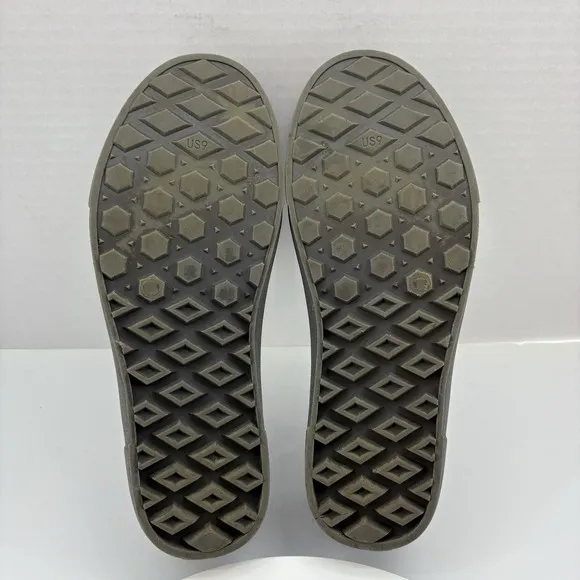 Vans Trek Slip-On Pewter Men Sz 9/ Women Sz 10.5