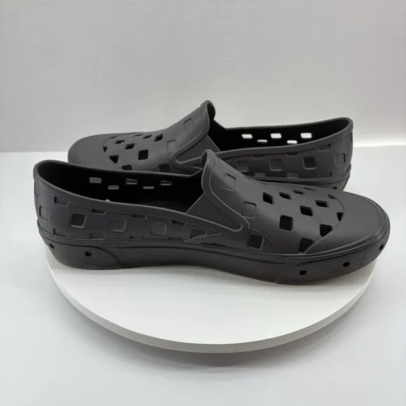Vans Trek Slip-On Pewter Men Sz 9/ Women Sz 10.5