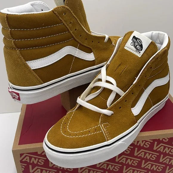 Vans WMNS High-Top Sneakers in Mustard White Sk8-HiColor Theory Golden Brown