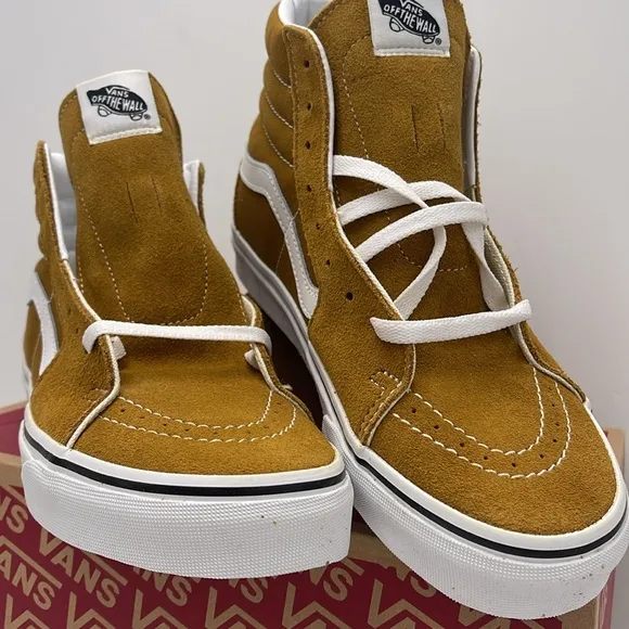 Vans WMNS High-Top Sneakers in Mustard White Sk8-HiColor Theory Golden Brown