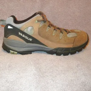 VASQUE Womens MANTRA Hiking SHOES Size 9 EU 40 LEATHER Vibram GTX Outdoor TRAIL