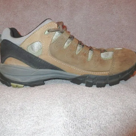 VASQUE Womens MANTRA Hiking SHOES Size 9 EU 40 LEATHER Vibram GTX Outdoor TRAIL