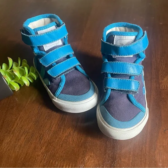 VEJA Blue &amp; White High Top Sneakers Size 8.5