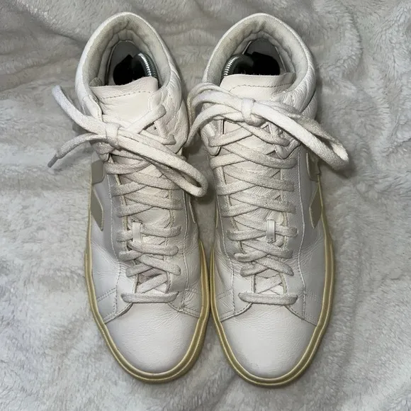 VEJA Minotaur High Top Sneakers Men's 10.5 Shoes Leather White Pierre Butter