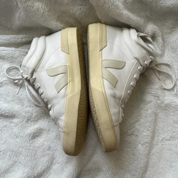 VEJA Minotaur High Top Sneakers Men's 10.5 Shoes Leather White Pierre Butter