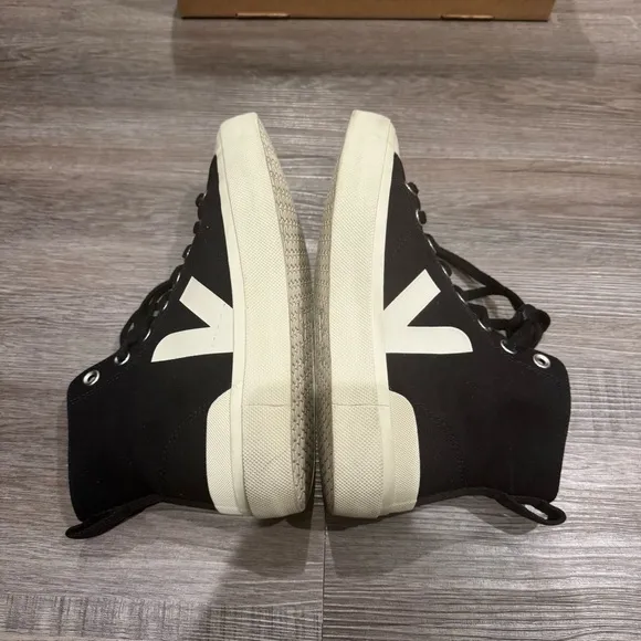 Veja Wata II High Top Ripstop Black White Sneakers