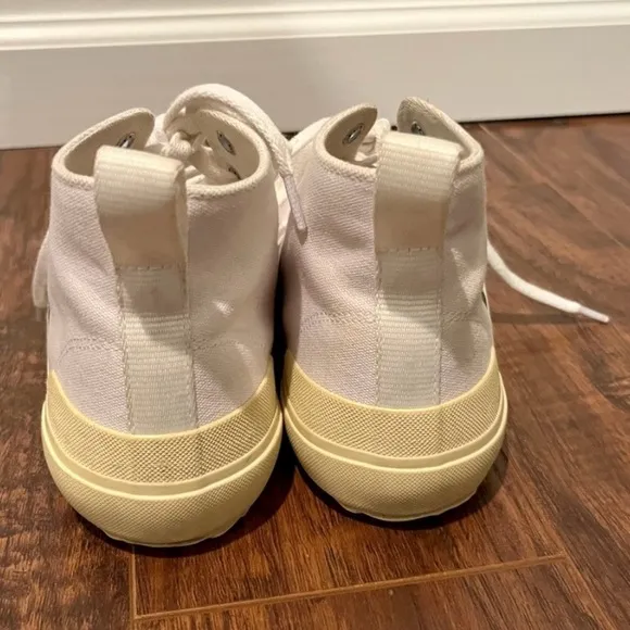 Veja White High Top Sneakers Size 37