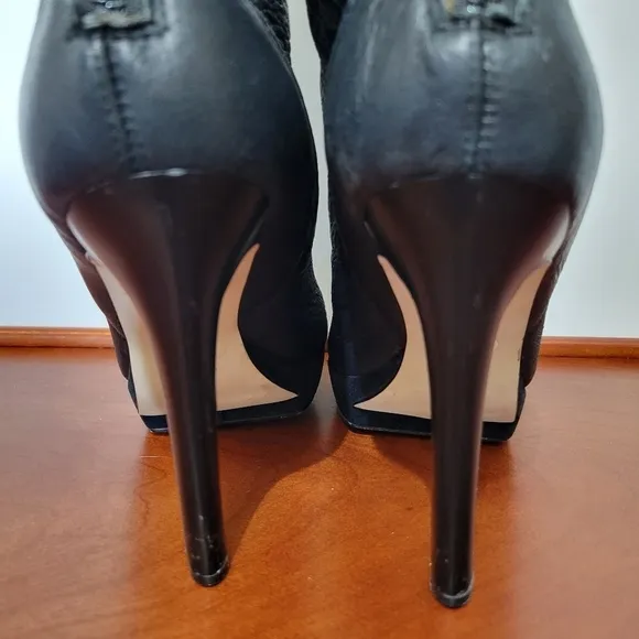 Velika Eliana Black Leather Peep Toe Fold Over Boots Size 7