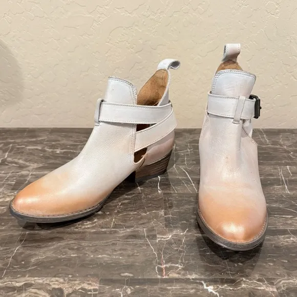 Very Volatile Fiery Leather Ankle Boots