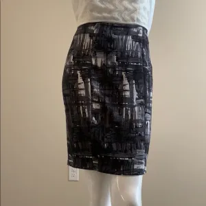 VINCE Abstract Print Silk pencil skirt EUC