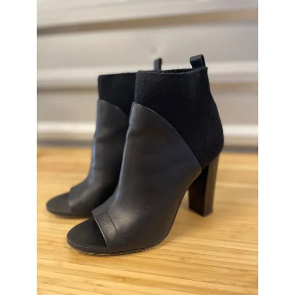 Vince Aren Open Toe Leather Bootie Black Womens Size 8.5