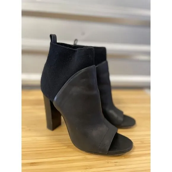 Vince Aren Open Toe Leather Bootie Black Womens Size 8.5