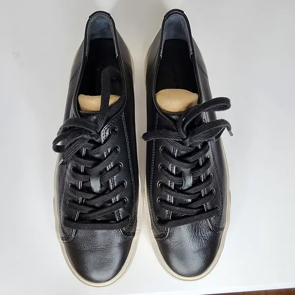 VINCE Bale Black and White Leather Platform Sneakers Size 8.5