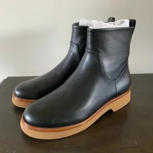 VINCE Boots Women’s 6 Black