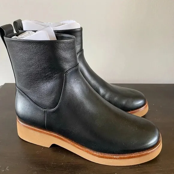 VINCE Boots Women’s 6 Black
