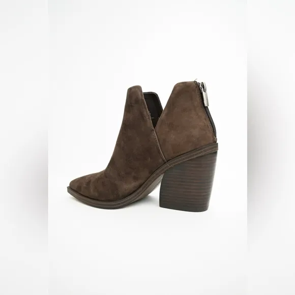 Vince Camuto &quot;Gigietta&quot; Suede Bootie NWOB