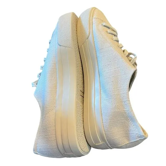 Vince Heaton Platform Lace Up Sneakers NEW Size 9.5 Off White Fabric