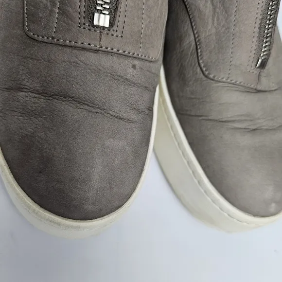 Vince Warner Gray Zip Front Nubuck Leather Platform Slip On Sneakers Women's 9.5